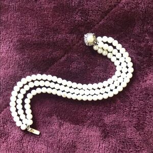 Estate Sale! Franklin Mint Jackie’s Pearls Silver, White, & Crystal Bracelet